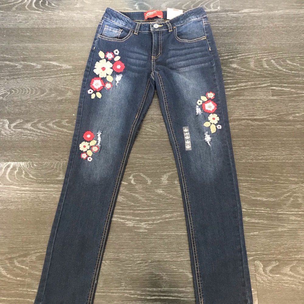 Jeans with flower embellishments